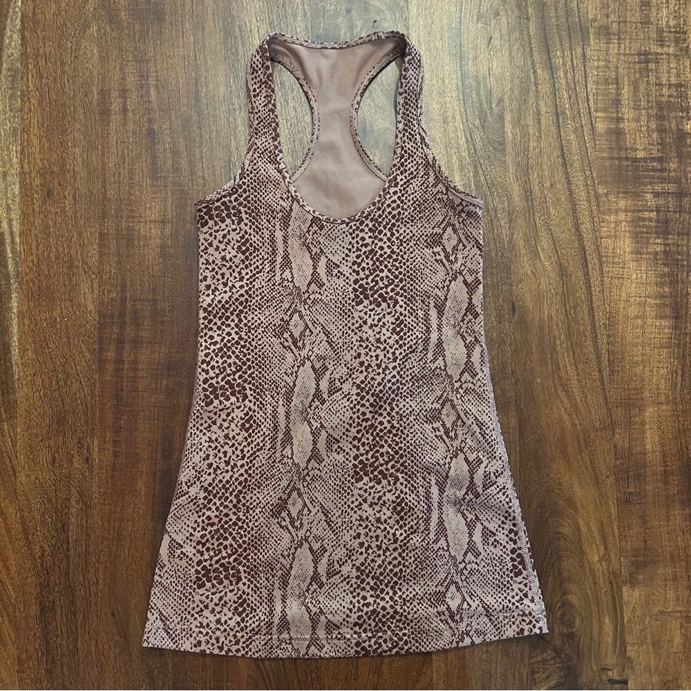 Lululemon Cool Racerback Desert Snake Bark Berry Pink Tank Size 4-6(?)